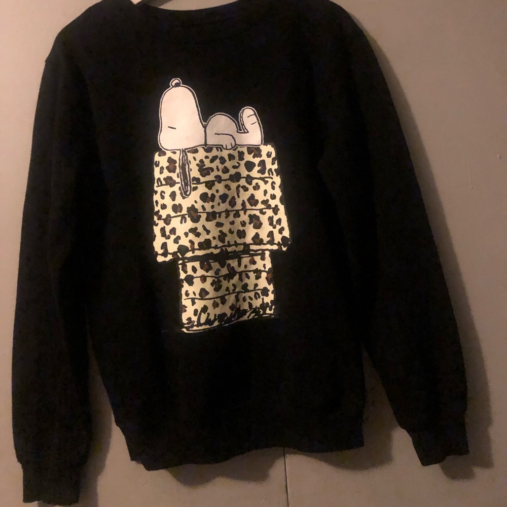 Snoopy Animal Print Dog House / Love Tribe